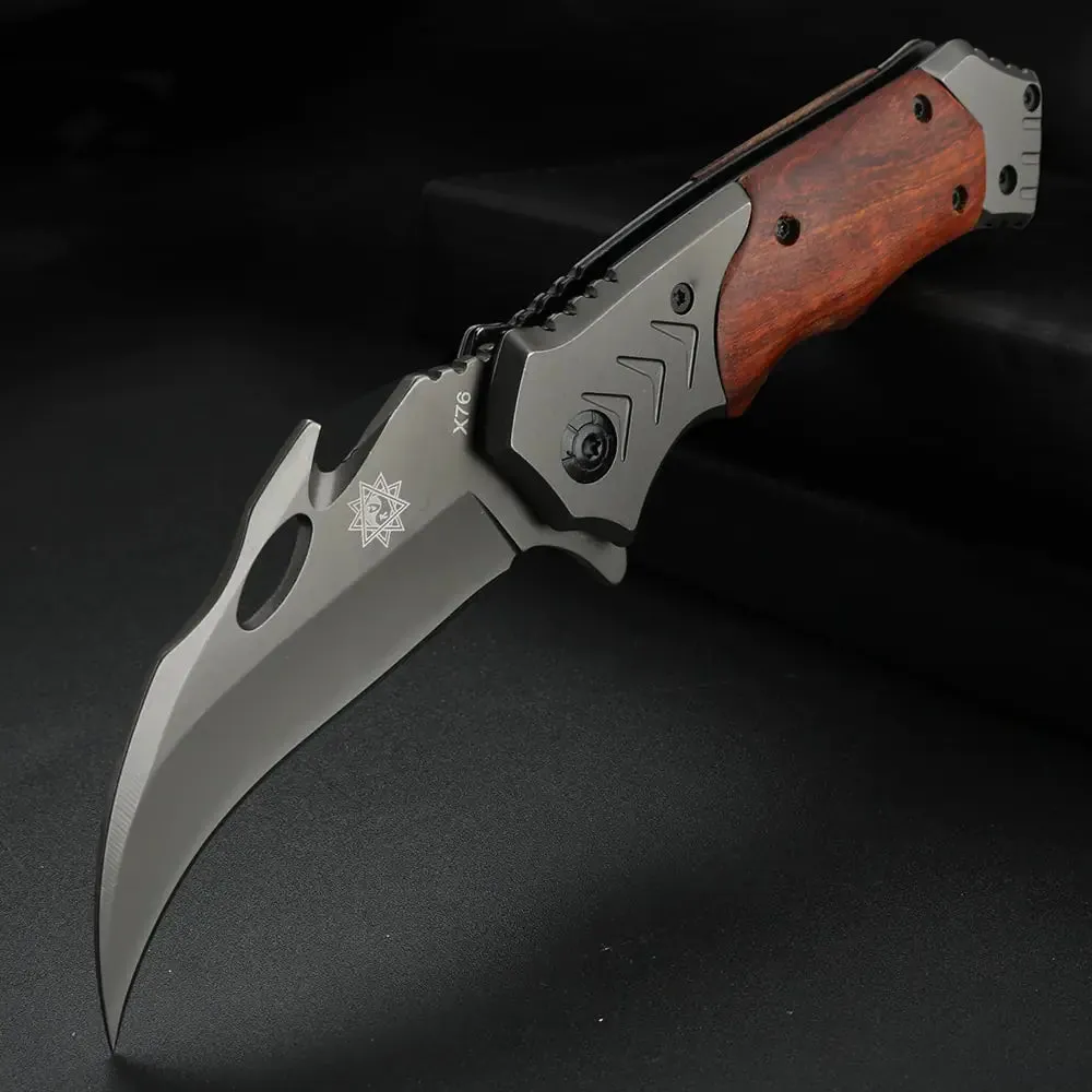 Compact Adventurer's Knife